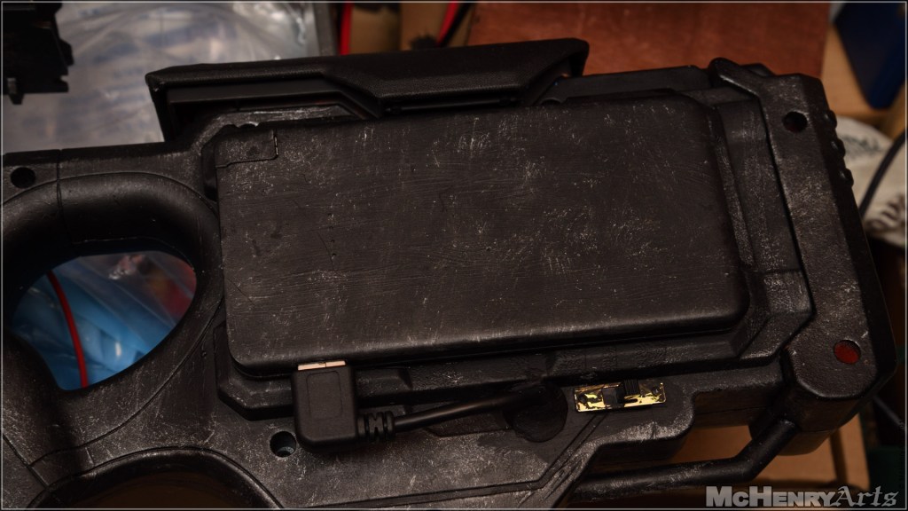 Kategorien: Art, Cons, Cosplay, Games, Life, Photos, RPG | Schlagwörter: Art, cyberpunk, electronic, game, geek, guide, gun, led, mod, modding, Nerd, nerf, Photos, prop, roleplay, shadowrun